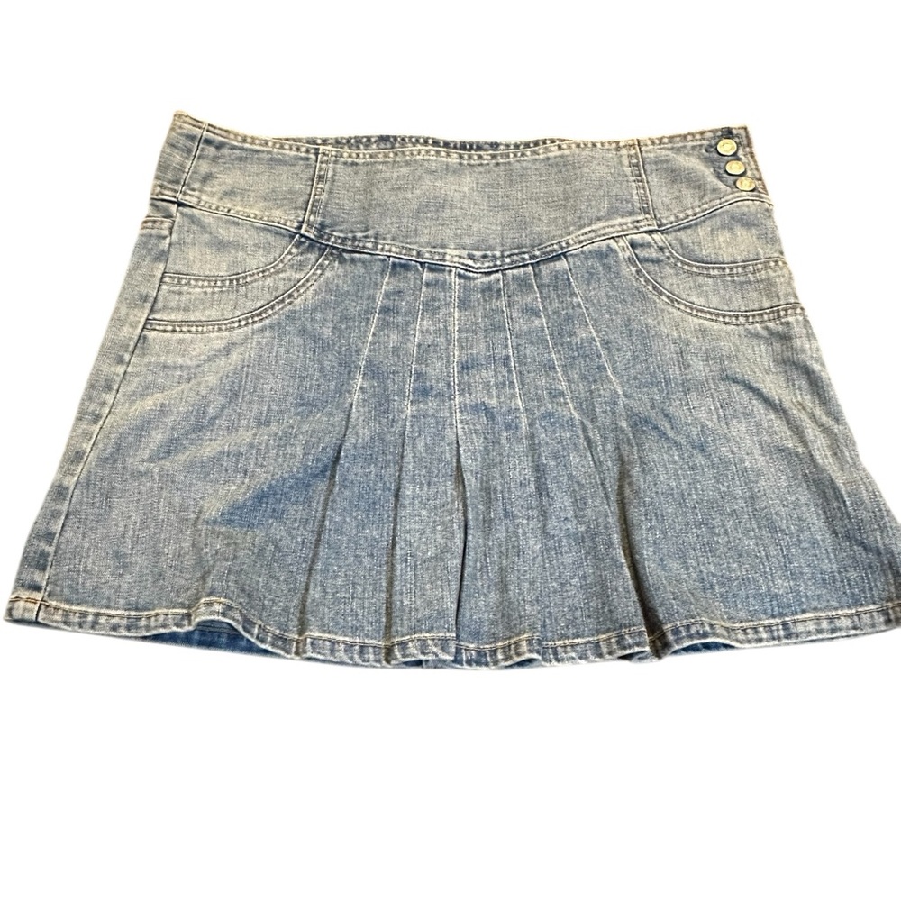 Gap pleated mini skirt, light wash side‎ zipper & buttons on the side size 14